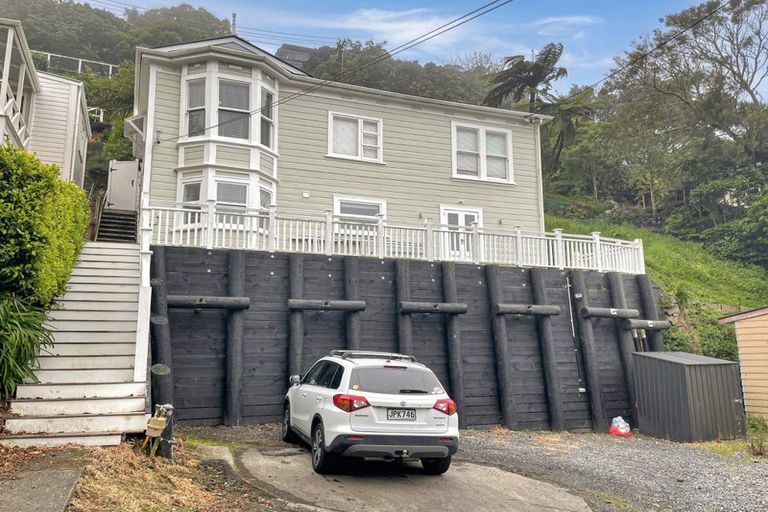 Photo of property in 28 Crieff Street, Northland, Wellington, 6012