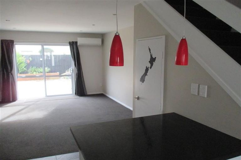 Photo of property in 2/452 Worcester Street, Linwood, Christchurch, 8011