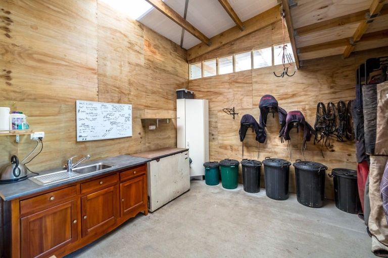 Photo of property in 216a Ahiaruhe Road, Ahiaruhe, Carterton, 5792