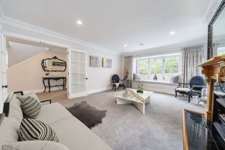 Photo of property in 29 Padnell Crescent, Paparangi, Wellington, 6037