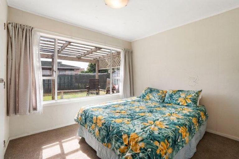 Photo of property in 7 Glengowan Place, Conifer Grove, Takanini, 2112