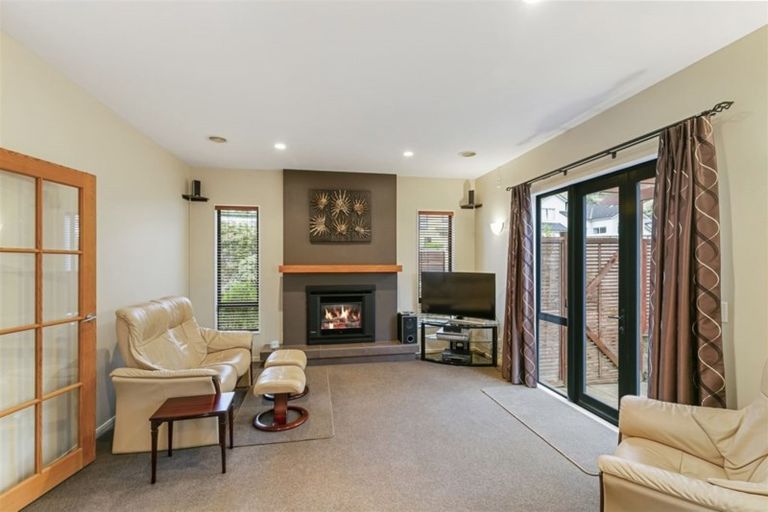 Photo of property in 9 Neston Grove, Churton Park, Wellington, 6037