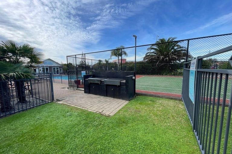 Photo of property in 5/32 Opito Way, East Tamaki, Auckland, 2013