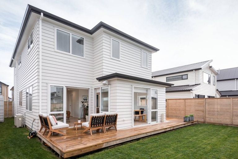 Photo of property in 72 Kaipara Portage Road, Riverhead, 0820