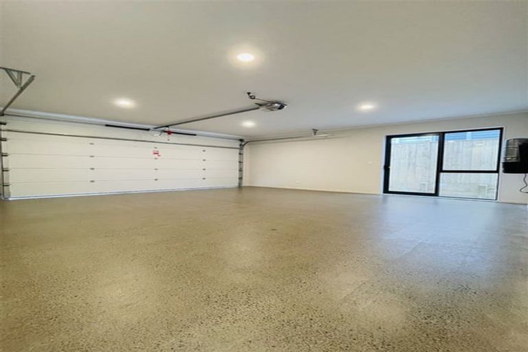 Photo of property in 28 Lime Hill Rise, Flat Bush, Auckland, 2019