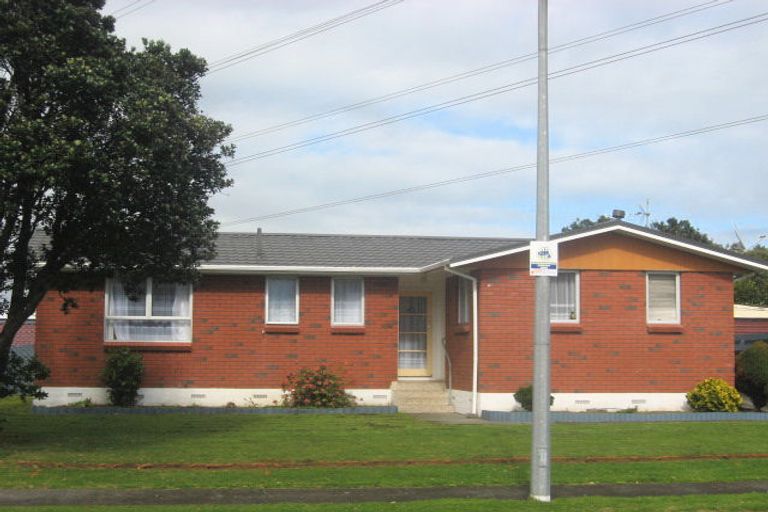 Photo of property in 18 Rangitake Drive, Spotswood, New Plymouth, 4310