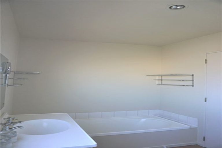 Photo of property in 2/270 Armagh Street, Christchurch Central, Christchurch, 8011