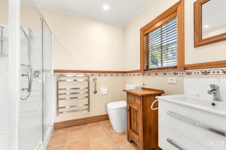 Photo of property in 17 William Street, Petone, Lower Hutt, 5012