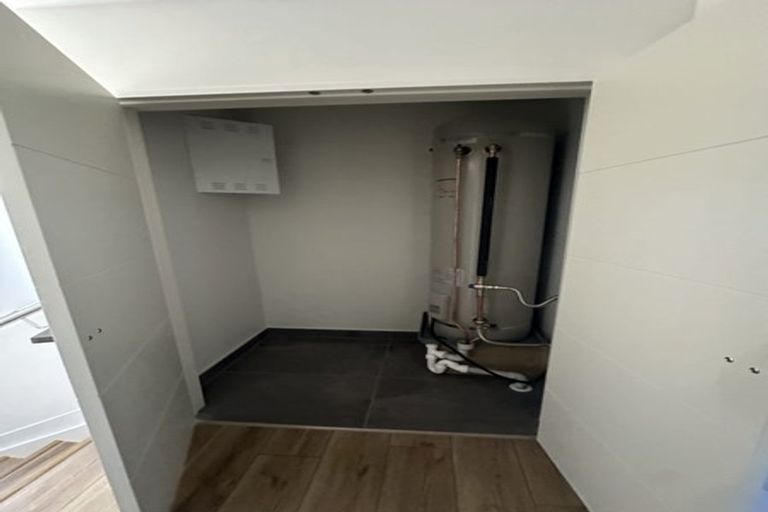 Photo of property in 17a Midgley Road, West Harbour, Auckland, 0618