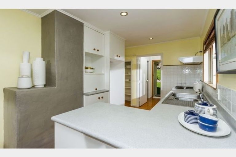 Photo of property in 37 Rosalind Road, Glenfield, Auckland, 0629