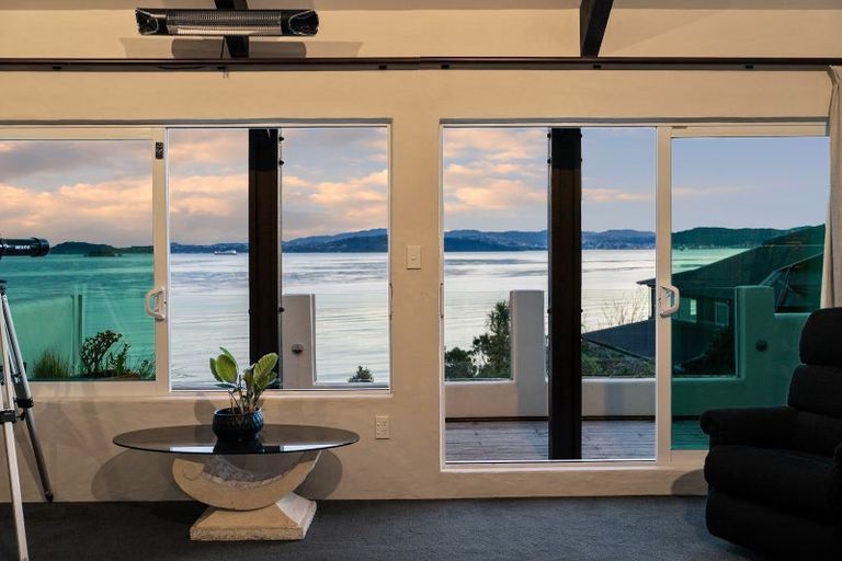 Photo of property in 5 Rangiuru Road, Mahina Bay, Lower Hutt, 5013