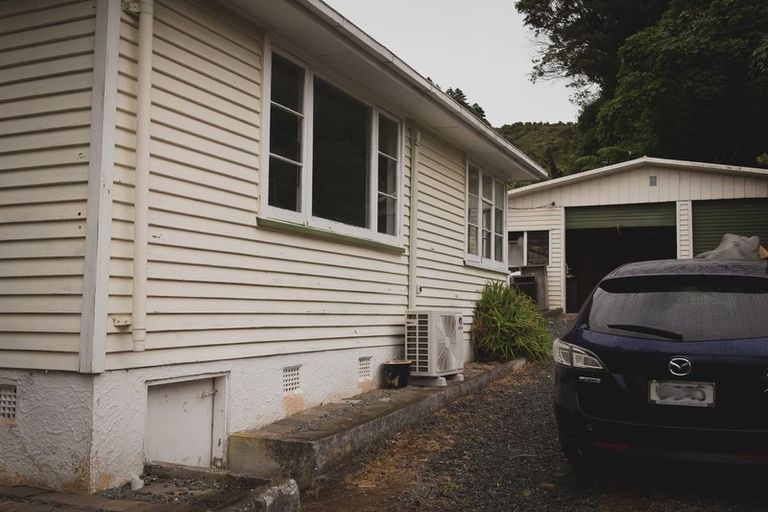 Photo of property in 97 Judd Crescent, Naenae, Lower Hutt, 5011