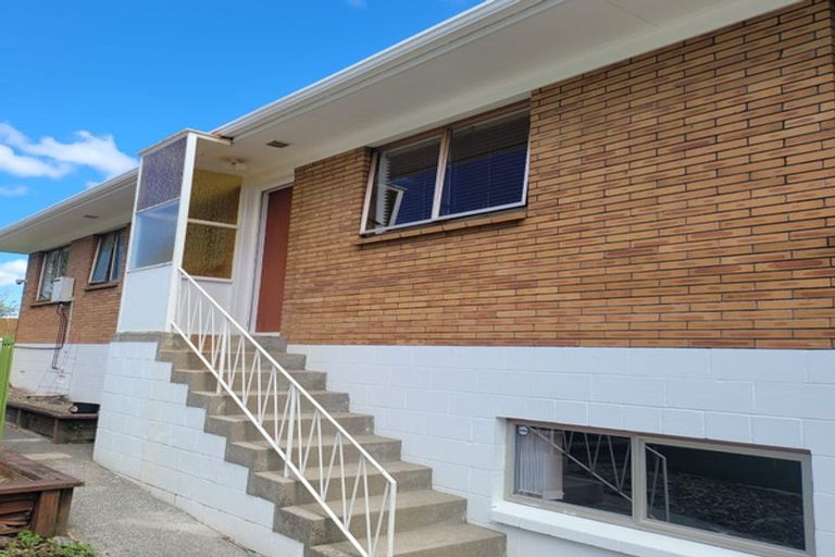 Photo of property in 18 Reynella Drive, Massey, Auckland, 0614