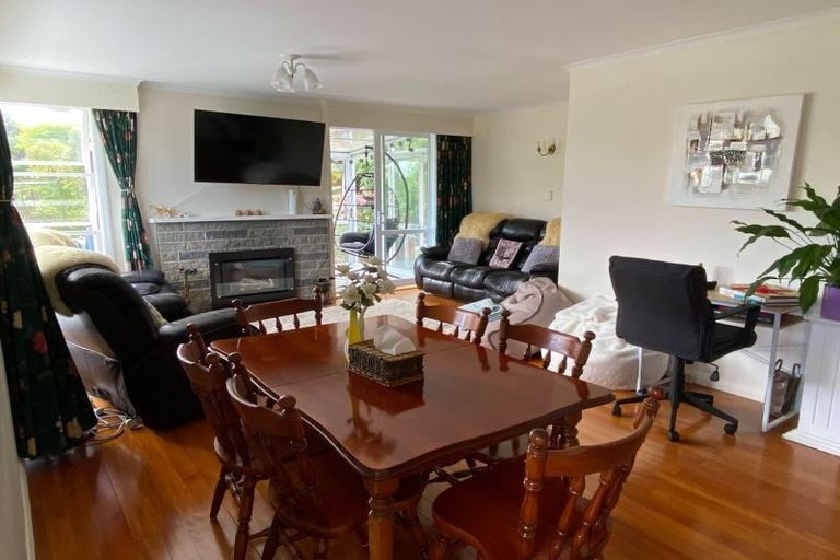 Photo of property in 5 Kaka Street, Waikanae, 5036