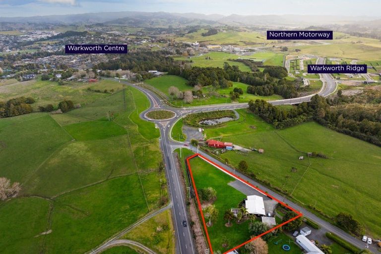 Photo of property in 2 Clayden Road, Warkworth, 0985