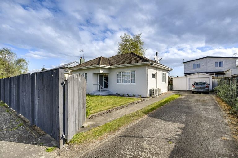 Photo of property in 1103 Saint Aubyn Street East, Parkvale, Hastings, 4122