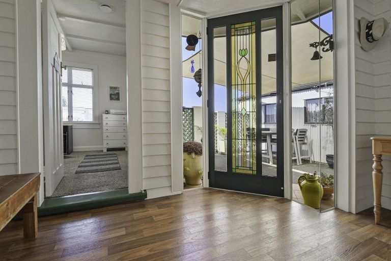 Photo of property in 184 Kennedy Road, Marewa, Napier, 4110