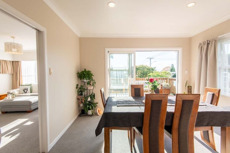 Photo of property in 19 Mckenzie Road, Owhata, Rotorua, 3010