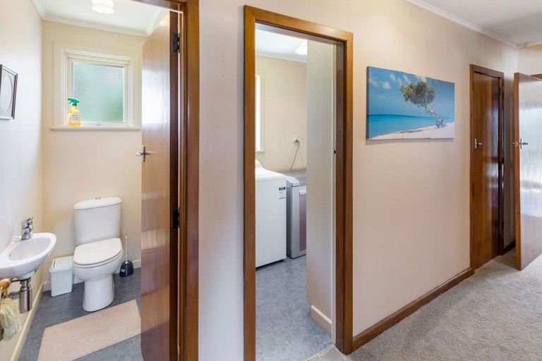 Photo of property in 36 Pukepapa Road, Marton, 4710