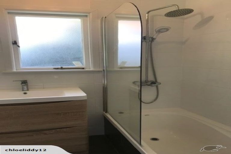 Photo of property in 26 Fordham Street, Beach Haven, Auckland, 0626