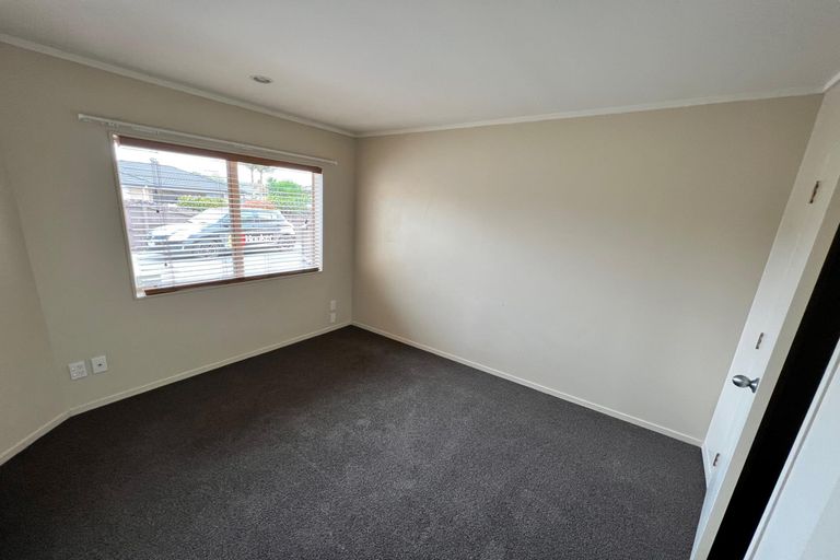 Photo of property in 8b Oakwood Place, Pukekohe, 2120