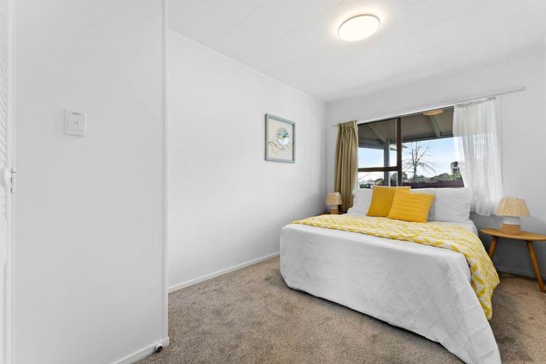 Photo of property in 34 Farwood Drive, Henderson, Auckland, 0612