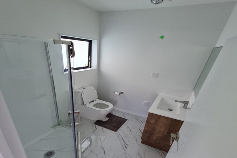 Photo of property in 5 Kawariki Road, Helensville, 0800