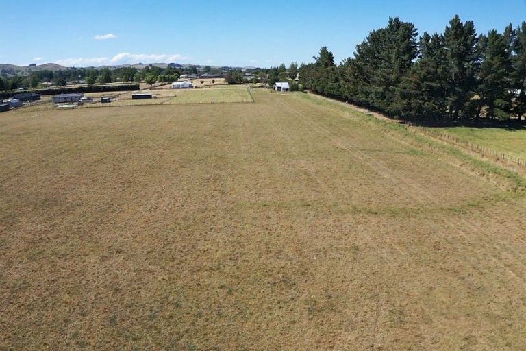 Photo of property in 42 Svenson Road, Waipukurau, 4200