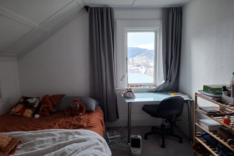 Photo of property in 21 Constitution Street, Dunedin Central, Dunedin, 9016