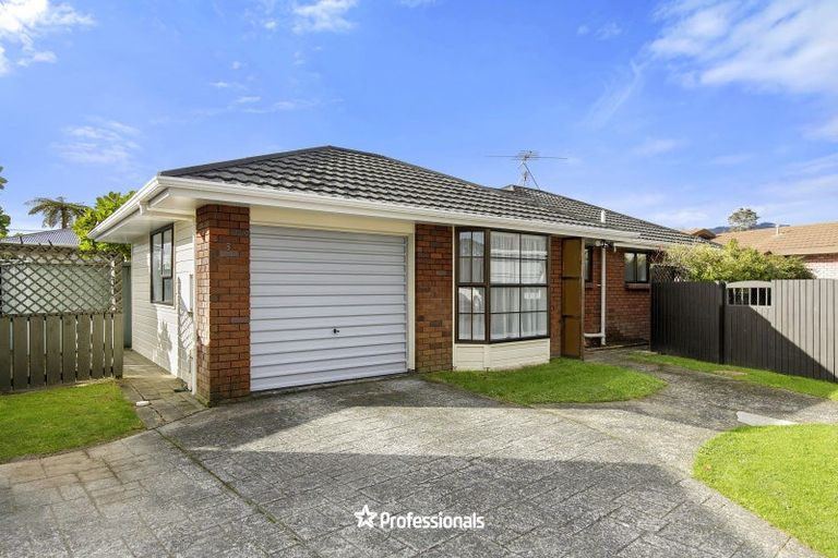 Photo of property in 3/41 Athlone Crescent, Avalon, Lower Hutt, 5011