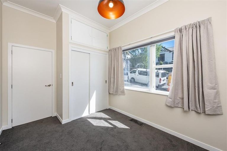 Photo of property in 15 Hall Street, Newtown, Wellington, 6021