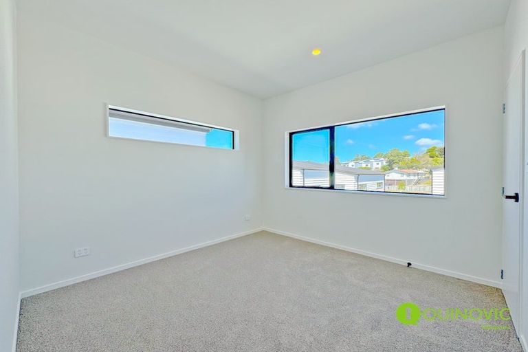 Photo of property in 7c Buisson Glade, West Harbour, 0618
