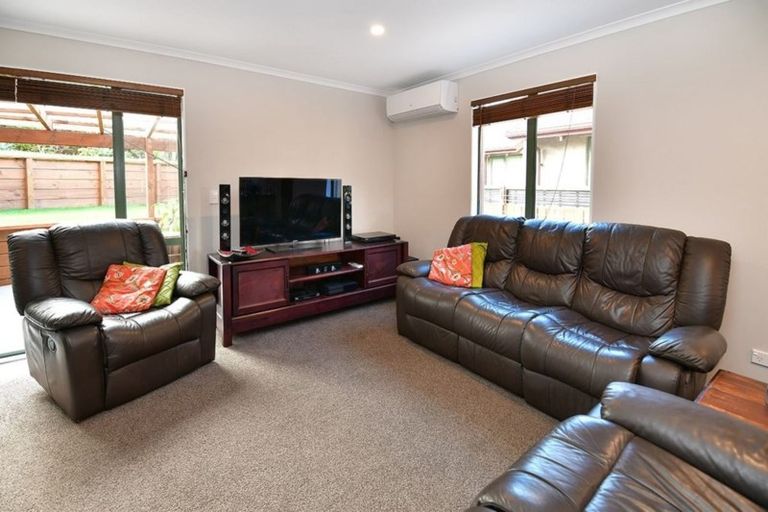 Photo of property in 37 Midshipman Court, Gulf Harbour, Whangaparaoa, 0930