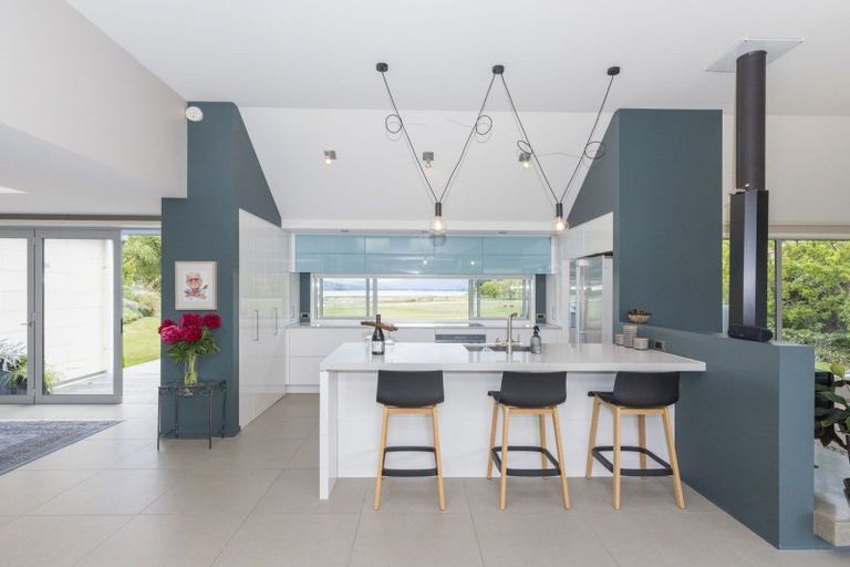Photo of property in 42 Pisa Moorings Road, Mount Pisa, Cromwell, 9383