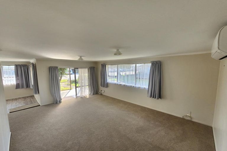 Photo of property in Blair Grove, 1/370 Tremaine Avenue, Takaro, Palmerston North, 4412