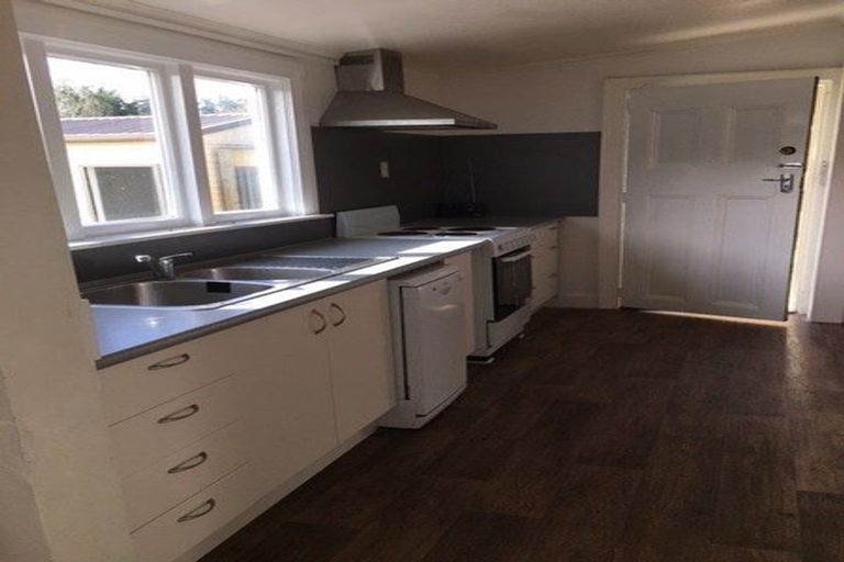 Photo of property in 16 Woodside Road, Oxford, 7430