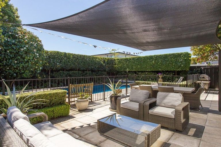 Photo of property in 77 Puriri Street, Riccarton, Christchurch, 8041