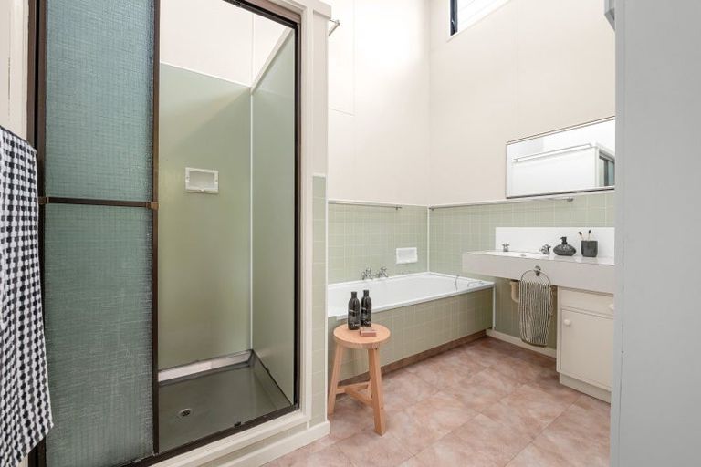 Photo of property in 10 Burwood Place, Silverdale, Hamilton, 3216