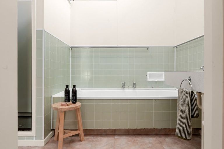 Photo of property in 10 Burwood Place, Silverdale, Hamilton, 3216