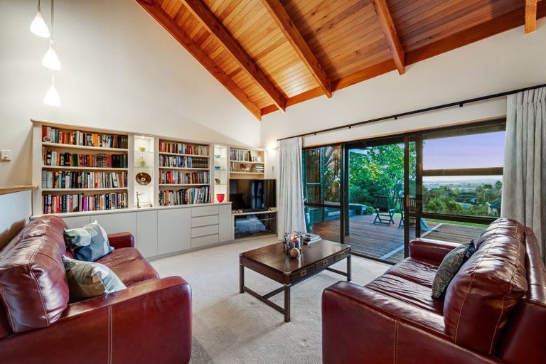 Photo of property in 238 Point View Drive, East Tamaki Heights, Auckland, 2016