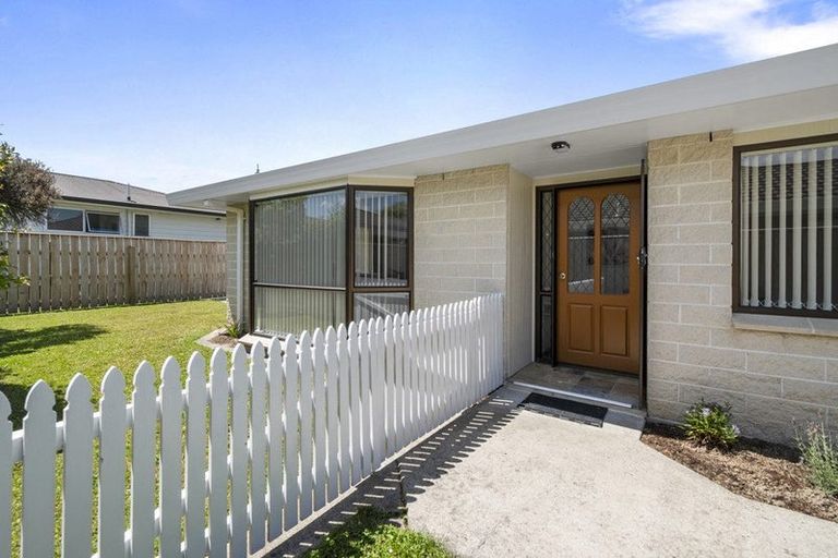 Photo of property in 4a Ronberg Street, Highbury, Palmerston North, 4412