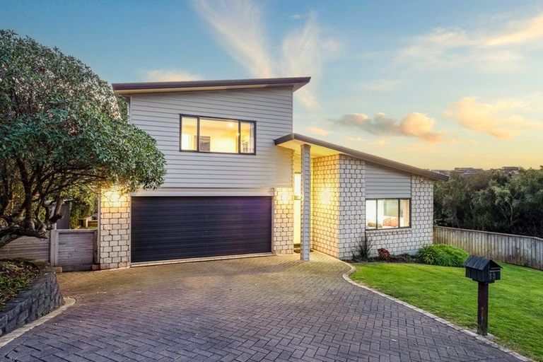 Photo of property in 53 Saint Ives Drive, Camborne, Porirua, 5026