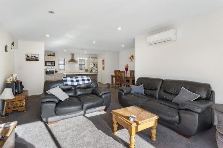 Photo of property in 40 Huntingdon Drive, Rangiora, 7400