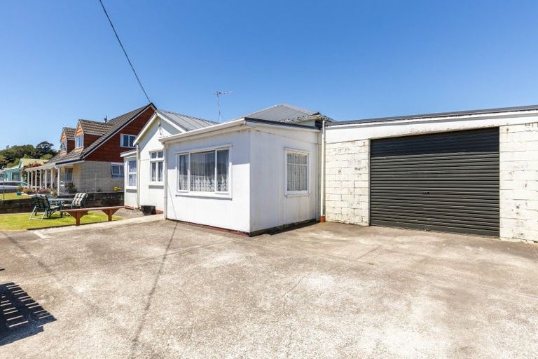 Photo of property in 9 Parris Street, Moturoa, New Plymouth, 4310