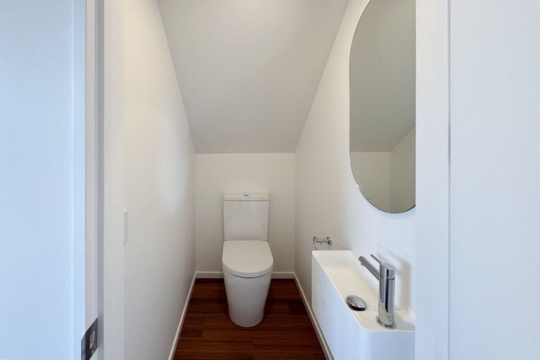 Photo of property in 12 Roxburgh Street, Sydenham, Christchurch, 8023