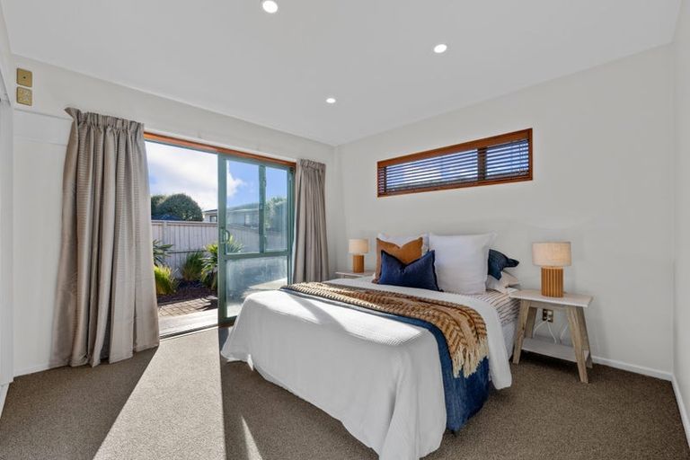 Photo of property in 128 Lake Terrace Road, Burwood, Christchurch, 8061