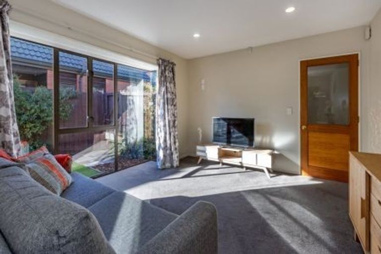 Photo of property in 16/415 Mairehau Road, Parklands, Christchurch, 8083