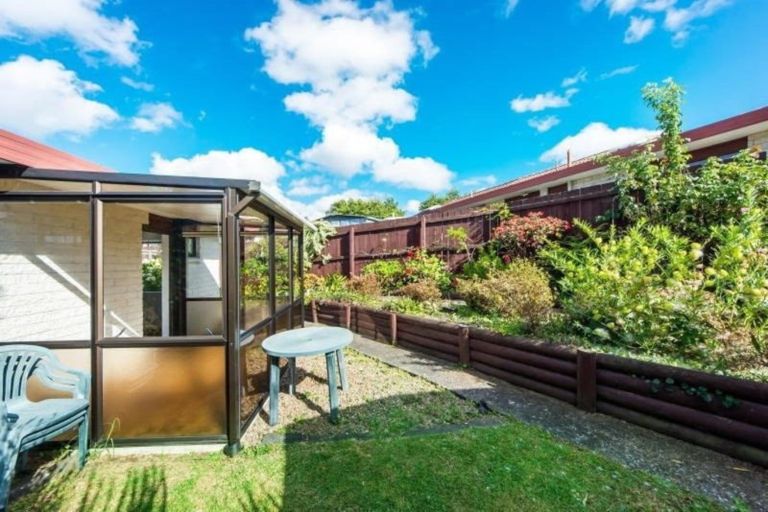 Photo of property in 8/54 Nikau Street, New Lynn, Auckland, 0600