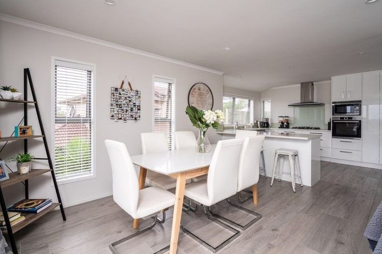 Photo of property in 155 Keri Vista Rise, Papakura, 2110