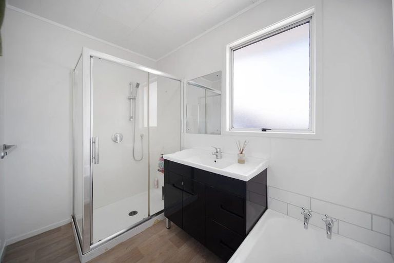 Photo of property in 16 Palermo Place, Clover Park, Auckland, 2023